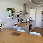 2-bedroom With Pool, Walk To & Town Ericeira